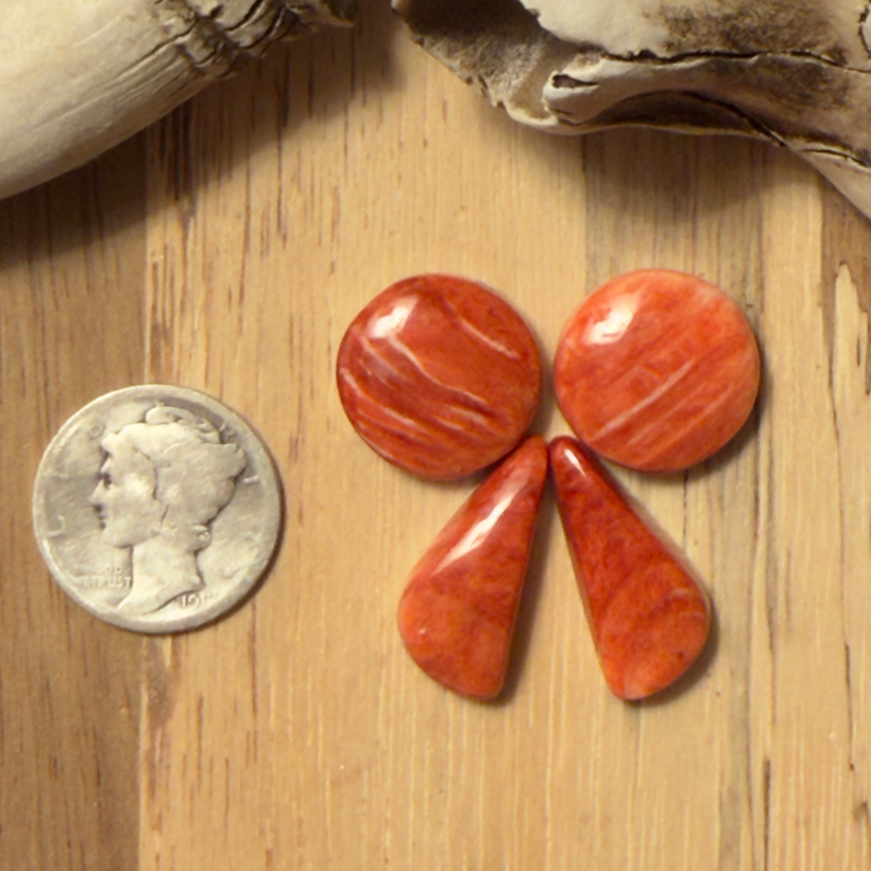 Red Spiny Oyster Bow