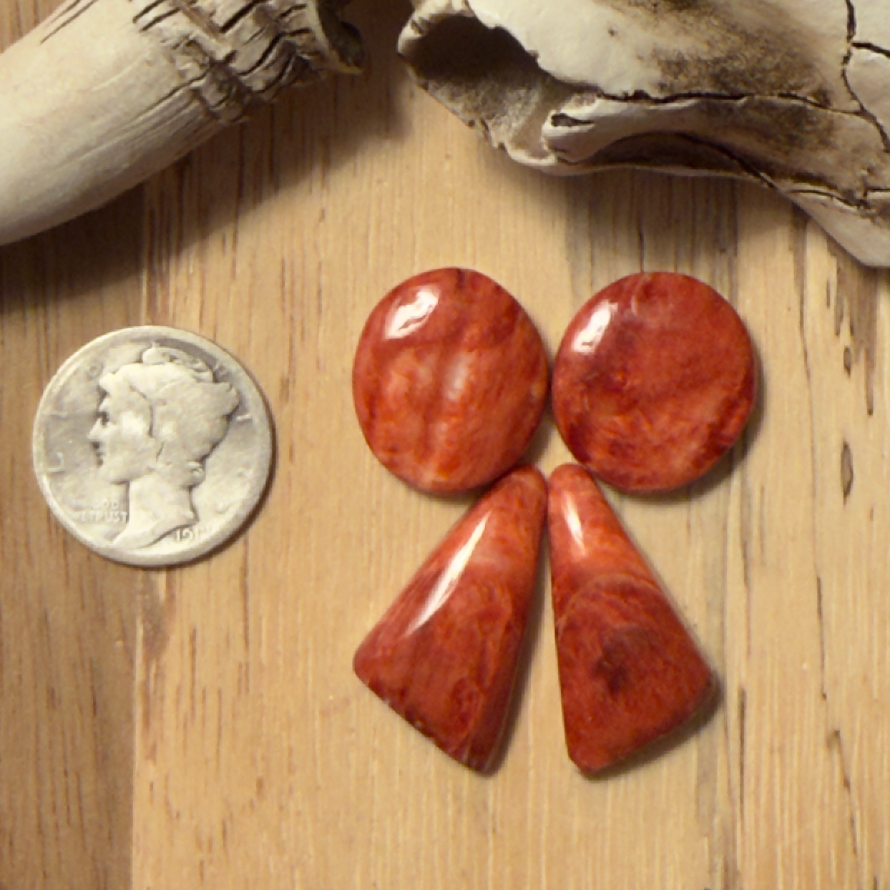 Red Spiny Oyster Bow